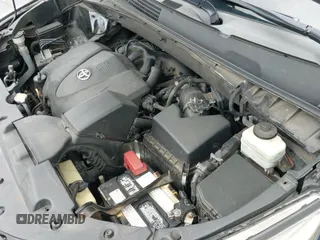 ✅ 2017 Toyota Highlander XLE • VIN: 5TDJZRFH3HS452416 • Lot: 43043722. Listed on IAAI with 289,148 mi. Free auction sales archive from the USA and detailed vehicle history report at DreamBid. Image 20.