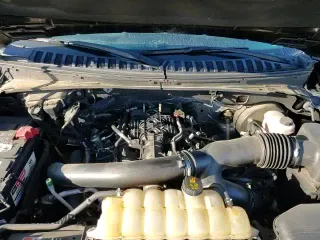 ✅ 2018 Ford Expedition Max Limited • VIN: 1FMJK1KT5JEA10728 • Лот: 92624875. Опубликован ранее на Copart с пробегом 79 447 миль. Бесплатный доступ к архиву аукционных продаж из США и подробный отчёт об истории автомобиля на DreamBid. Изображение 15.