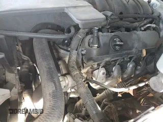 ✅ 2017 Chevrolet Silverado 1500 LT • VIN: 1GCVKREC0HZ151208 • Лот: 84438075. Опубликован ранее на Copart с пробегом 142 606 миль. Бесплатный доступ к архиву аукционных продаж из США и подробный отчёт об истории автомобиля на DreamBid. Изображение 13.