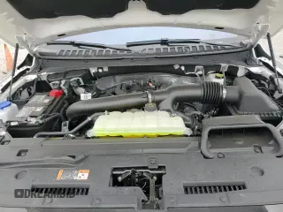 ✅ 2025 Lincoln Navigator Reserve • VIN: 5LMJJ2LG7SEL02034 • Lot: 80177725. Wystawiony na Copart z przebiegiem 3 531 mil. Bezpłatny archiwum sprzedaży aukcyjnych z USA i szczegółowy raport historii pojazdu na DreamBid. Zdjęcie 15.