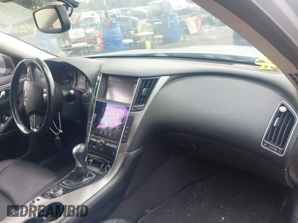 ✅ 2015 Infiniti Q50 Premium • VIN: JN1BV7AR5FM394731 • Lot: 45455920. Wystawiony na IAAI z przebiegiem 143 009 mil. Bezpłatny archiwum sprzedaży aukcyjnych z USA i szczegółowy raport historii pojazdu na DreamBid. Zdjęcie 5.