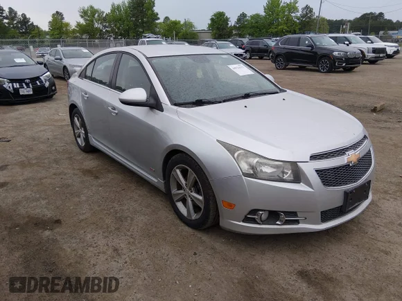 ✅ 2014 Chevrolet Cruze 2LT • VIN: 1G1PE5SB4E7325804 • Lot: 44923557. Listed on IAAI with 133,797 mi. Free auction sales archive from the USA and detailed vehicle history report at DreamBid. Image 1.