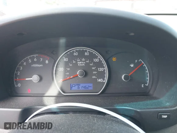 ✅ 2010 Hyundai Elantra GLS • VIN: KMHDU4AD3AU197217 • Lot: 45191197. Wystawiony na IAAI z przebiegiem 61 462 mil. Bezpłatny archiwum sprzedaży aukcyjnych z USA i szczegółowy raport historii pojazdu na DreamBid. Zdjęcie 7.
