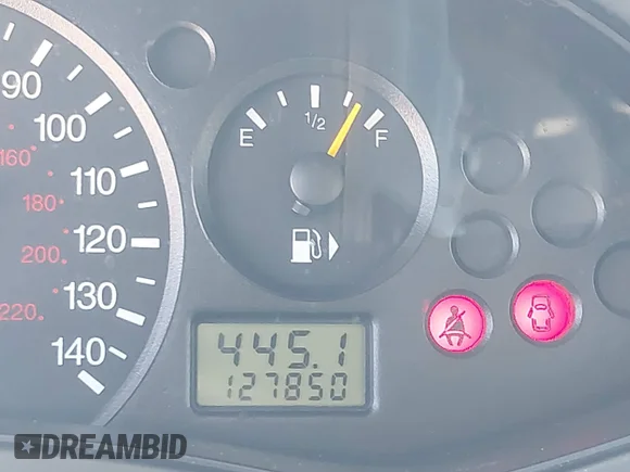 ✅ 2003 Ford Focus SE • VIN: 1FAFP34Z13W281913 • Лот: 45473069. Опубліковано раніше на IAAI з пробігом 127 850 миль. Безкоштовний доступ до архіву аукціонних продажів зі США та докладний звіт про історію автомобіля на DreamBid. Зображення 7.