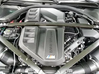 ✅ 2025 BMW M4 • VIN: WBS43BA0XSCS97212 • Lot: 50095745. Wystawiony na Copart z przebiegiem 928 mil. Bezpłatny archiwum sprzedaży aukcyjnych z USA i szczegółowy raport historii pojazdu na DreamBid. Zdjęcie 14.