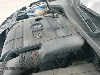 ✅ 2012 Volkswagen Golf R • VIN: WVWPF7AJ9CW349172 • Лот: 43560628. Опубликован ранее на IAAI с пробегом 155 066 миль. Бесплатный доступ к архиву аукционных продаж из США и подробный отчёт об истории автомобиля на DreamBid. Изображение 19.