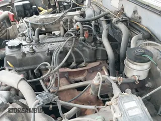 ✅ 1988 Toyota Pickup • VIN: JT4RN63A0J8010790 • Lot: 40550154. Wystawiony na IAAI z przebiegiem 373 072 mil. Bezpłatny archiwum sprzedaży aukcyjnych z USA i szczegółowy raport historii pojazdu na DreamBid. Zdjęcie 19.