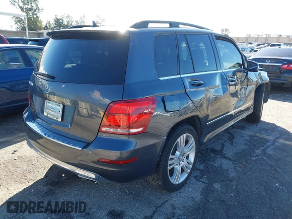 ✅ 2015 Mercedes-Benz GLK 350 • VIN: WDCGG5HB7FG424699 • Lot: 44411428. Wystawiony na IAAI z przebiegiem 105 880 mil. Bezpłatny archiwum sprzedaży aukcyjnych z USA i szczegółowy raport historii pojazdu na DreamBid. Zdjęcie 4.