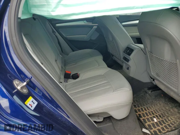 ✅ 2021 Audi Q5 Premium • VIN: WA1AAAFY6M2065363 • Lot: 49650946. Wystawiony na Copart z przebiegiem 97 679 mil. Bezpłatny archiwum sprzedaży aukcyjnych z USA i szczegółowy raport historii pojazdu na DreamBid. Zdjęcie 10.