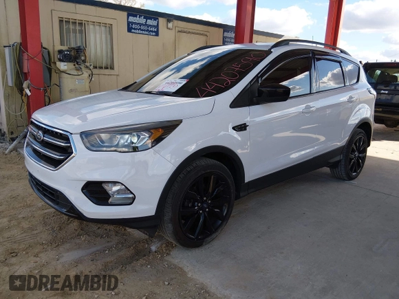 ✅ 2017 Ford Escape SE • VIN: 1FMCU9GD6HUB77327 • Lot: 44207590. Listed on IAAI with 145,656 mi. Free auction sales archive from the USA and detailed vehicle history report at DreamBid. Image 2.