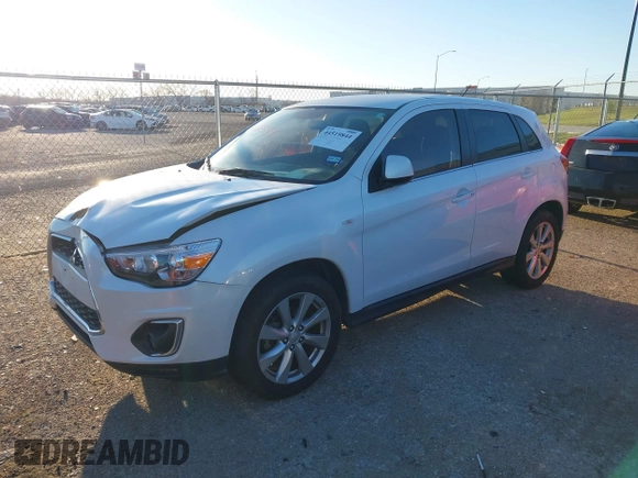 ✅ 2014 Mitsubishi Outlander SE • VIN: 4A4AP4AU1EE024903 • Lot: 44519844. Wystawiony na IAAI z przebiegiem 92 856 mil. Bezpłatny archiwum sprzedaży aukcyjnych z USA i szczegółowy raport historii pojazdu na DreamBid. Zdjęcie 2.