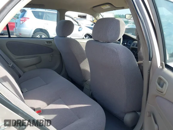 ✅ 2001 Chevrolet Prizm • VIN: 1Y1SK52861Z426464 • Lot: 45447021. Wystawiony na IAAI z przebiegiem 67 016 mil. Bezpłatny archiwum sprzedaży aukcyjnych z USA i szczegółowy raport historii pojazdu na DreamBid. Zdjęcie 8.
