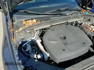 ✅ 2022 Volvo S60 R-Design Expression • VIN: 7JRBR0FZ9NG161287 • Lot: 85309315. Listed on Copart with 51,804 mi. Free auction sales archive from the USA and detailed vehicle history report at DreamBid. Image 13.