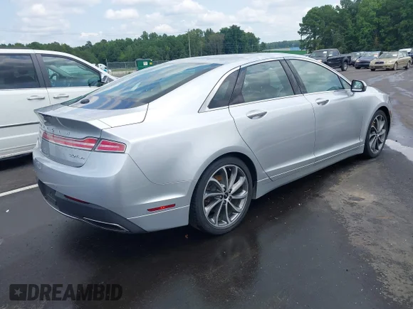 ✅ 2018 Lincoln MKZ Reserve • VIN: 3LN6L5FC2JR603724 • Lot: 43022169. Listed on IAAI with 39,064 mi. Free auction sales archive from the USA and detailed vehicle history report at DreamBid. Image 4.