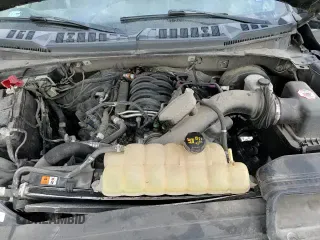 ✅ 2020 Ford F-150 XLT • VIN: 1FTEW1C52LKE19347 • Лот: 93605375. Опубликован ранее на Copart с пробегом 102 406 миль. Бесплатный доступ к архиву аукционных продаж из США и подробный отчёт об истории автомобиля на DreamBid. Изображение 16.