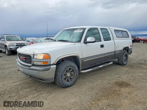 ✅ 2000 GMC Sierra 1500 SLE • VIN: 1GTEK19T6YE154326 • Lot: 48974336. Wystawiony na Copart z przebiegiem 201 944 mil. Bezpłatny archiwum sprzedaży aukcyjnych z USA i szczegółowy raport historii pojazdu na DreamBid. Zdjęcie 1.