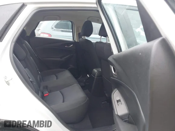 ✅ 2021 Mazda CX-3 Sport • VIN: JM1DKDB7XM1513768 • Lot: 43444393. Wystawiony na IAAI z przebiegiem 30 425 mil. Bezpłatny archiwum sprzedaży aukcyjnych z USA i szczegółowy raport historii pojazdu na DreamBid. Zdjęcie 8.