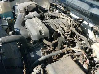 ✅ 2008 Toyota Tundra • VIN: 5TFET541X8X021793 • Lot: 42567722. Listed on IAAI with 185,667 mi. Free auction sales archive from the USA and detailed vehicle history report at DreamBid. Image 18.