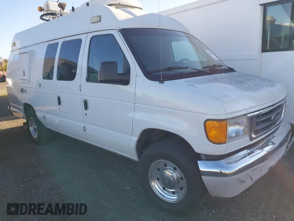 ✅ 2004 Ford Econoline Cargo • VIN: 1FTSS34S44HA29489 • Lot: 43998036. Listed on IAAI with 294,101 mi. Free auction sales archive from the USA and detailed vehicle history report at DreamBid. Image 1.