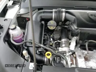 ✅ 2025 Jeep Compass Latitude • VIN: 3C4NJDBN0ST570783 • Lot: 92025815. Wystawiony na Copart z przebiegiem 14 439 mil. Bezpłatny archiwum sprzedaży aukcyjnych z USA i szczegółowy raport historii pojazdu na DreamBid. Zdjęcie 14.