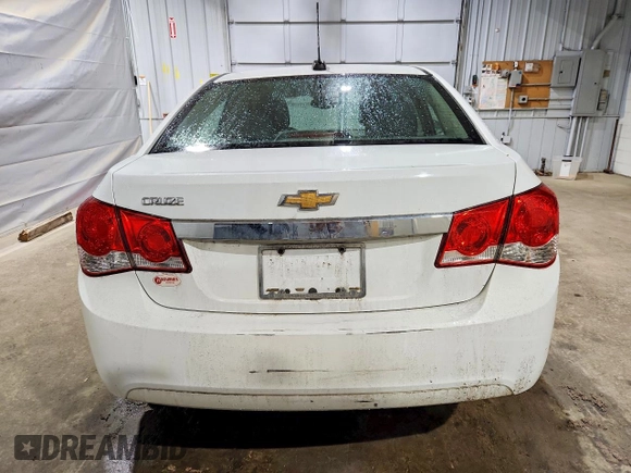 ✅ 2016 Chevrolet Cruze LS • VIN: 1G1PC5SG8G7170761 • Lot: 47327356. Wystawiony na Copart z przebiegiem 158 951 mil. Bezpłatny archiwum sprzedaży aukcyjnych z USA i szczegółowy raport historii pojazdu na DreamBid. Zdjęcie 6.