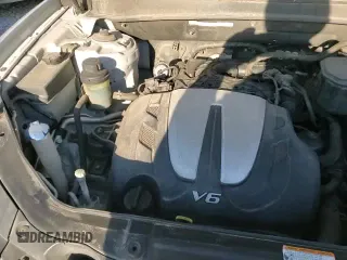 ✅ 2011 Hyundai Santa Fe GLS • VIN: 5XYZGDAG9BG019617 • Lot: 82813104. Listed on Copart with 183,683 mi. Free auction sales archive from the USA and detailed vehicle history report at DreamBid. Image 14.