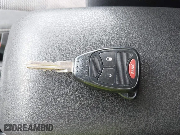 ✅ 2015 Jeep Compass Sport • VIN: 1C4NJDBB2FD423835 • Lot: 45258625. Wystawiony na IAAI z przebiegiem 207 748 mil. Bezpłatny archiwum sprzedaży aukcyjnych z USA i szczegółowy raport historii pojazdu na DreamBid. Zdjęcie 11.