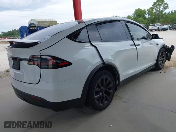 ✅ 2023 Tesla Model X • VIN: 7SAXCDE54PF425916 • Лот: 43135636. Опубліковано раніше на IAAI з пробігом Не вказано. Безкоштовний доступ до архіву аукціонних продажів зі США та докладний звіт про історію автомобіля на DreamBid. Зображення 4.