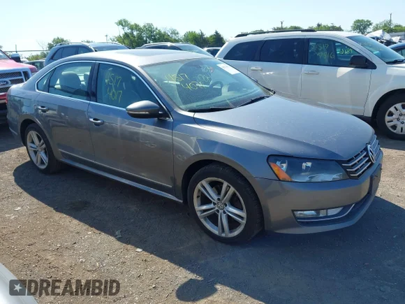 ✅ 2012 Volkswagen Passat SEL Premium • VIN: 1VWCN7A37CC099299 • Лот: 45174071. Опубликован ранее на IAAI с пробегом 175 283 миль. Бесплатный доступ к архиву аукционных продаж из США и подробный отчёт об истории автомобиля на DreamBid. Изображение 1.
