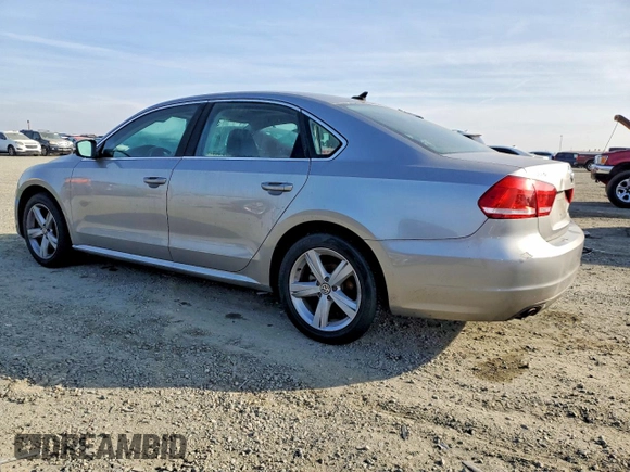 ✅ 2013 Volkswagen Passat SE • VIN: 1VWBP7A30DC021101 • Lot: 73012835. Wystawiony na Copart z przebiegiem 141 449 mil. Bezpłatny archiwum sprzedaży aukcyjnych z USA i szczegółowy raport historii pojazdu na DreamBid. Zdjęcie 2.