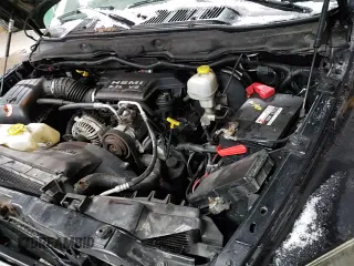 2006 Dodge 1500 SLT z VIN 1D7HU16276J185209, wystawiony jako Copart lot #85576394 z przebiegiem 180 446 mil mil oraz Czysty tytuł • Clean title. Historia ofert i sprzedaży dostępna na DreamBid. Obrazek 13.