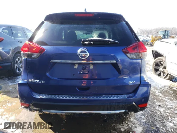 ✅ 2019 Nissan Rogue S • VIN: 5N1AT2MT2KC783637 • Lot: 39283073. Wystawiony na Copart z przebiegiem 45 251 mil. Bezpłatny archiwum sprzedaży aukcyjnych z USA i szczegółowy raport historii pojazdu na DreamBid. Zdjęcie 6.
