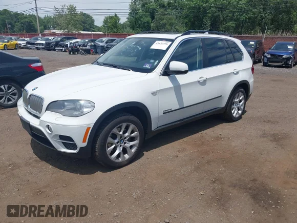 ✅ 2013 BMW X5 xDrive35i • VIN: 5UXZV4C53D0G56529 • Лот: 45432496. Опубліковано раніше на IAAI з пробігом 88 930 миль. Безкоштовний доступ до архіву аукціонних продажів зі США та докладний звіт про історію автомобіля на DreamBid. Зображення 2.