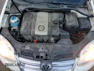 ✅ 2005 Volkswagen Jetta 2.5L • VIN: 3VWSG71K85M641623 • Лот: 84705244. Опубликован ранее на Copart с пробегом 135 685 миль. Бесплатный доступ к архиву аукционных продаж из США и подробный отчёт об истории автомобиля на DreamBid. Изображение 13.