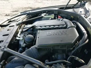 ✅ 2011 BMW 5 Series 535i xDrive • VIN: WBAFU7C59BDU55243 • Lot: 43123058. Listed on IAAI with 227,859 mi. Free auction sales archive from the USA and detailed vehicle history report at DreamBid. Image 19.