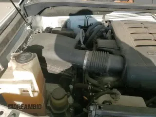 ✅ 2020 Toyota Tundra SR5 • VIN: 5TFEY5F15LX259526 • Lot: 68338275. Wystawiony na Copart z przebiegiem 89 051 mil. Bezpłatny archiwum sprzedaży aukcyjnych z USA i szczegółowy raport historii pojazdu na DreamBid. Zdjęcie 13.