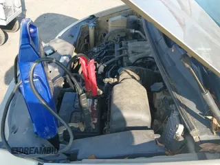 ✅ 2008 Kia Sedona EX • VIN: KNDMB233286217703 • Lot: 42440864. Listed on IAAI with 249,949 mi. Free auction sales archive from the USA and detailed vehicle history report at DreamBid. Image 17.