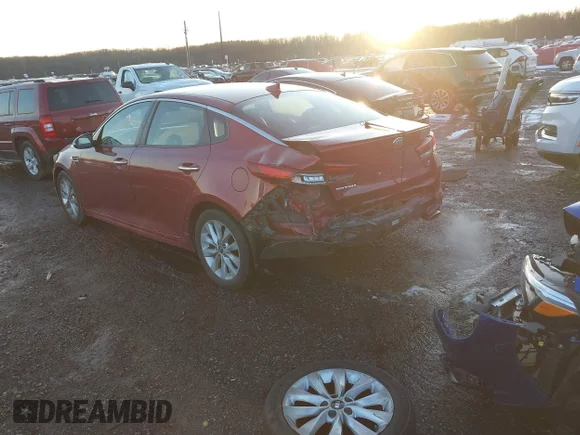 ✅ 2018 Kia Optima LX • VIN: 5XXGT4L32JG199474 • Lot: 44060837. Wystawiony na IAAI z przebiegiem 113 625 mil. Bezpłatny archiwum sprzedaży aukcyjnych z USA i szczegółowy raport historii pojazdu na DreamBid. Zdjęcie 3.