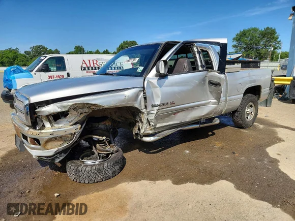 ✅ 2001 Dodge 1500 • VIN: 3B7HC13Y41G762374 • Лот: 51803796. Опубликован ранее на Copart с пробегом 200 916 миль. Бесплатный доступ к архиву аукционных продаж из США и подробный отчёт об истории автомобиля на DreamBid. Изображение 1.