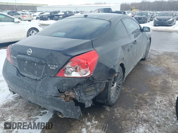 ✅ 2008 Nissan Altima SE • VIN: 1N4BL24E48C132633 • Lot: 44312995. Wystawiony na IAAI z przebiegiem 193 129 mil. Bezpłatny archiwum sprzedaży aukcyjnych z USA i szczegółowy raport historii pojazdu na DreamBid. Zdjęcie 4.