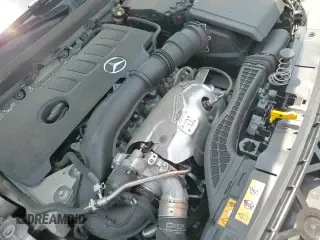 ✅ 2022 Mercedes-Benz CLA 250 • VIN: W1K5J4HB9NN292067 • Lot: 61307965. Wystawiony na Copart z przebiegiem 52 351 mil. Bezpłatny archiwum sprzedaży aukcyjnych z USA i szczegółowy raport historii pojazdu na DreamBid. Zdjęcie 13.