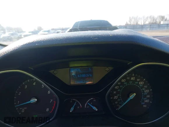 ✅ 2012 Ford Focus SE • VIN: 1FAHP3F25CL405305 • Lot: 44309824. Wystawiony na IAAI z przebiegiem 150 062 mil. Bezpłatny archiwum sprzedaży aukcyjnych z USA i szczegółowy raport historii pojazdu na DreamBid. Zdjęcie 7.