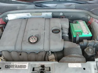 ✅ 2014 Volkswagen Beetle 2.5L • VIN: 3VWJP7AT9EM612944 • Lot: 43461278. Wystawiony na IAAI z przebiegiem 135 691 mil. Bezpłatny archiwum sprzedaży aukcyjnych z USA i szczegółowy raport historii pojazdu na DreamBid. Zdjęcie 19.