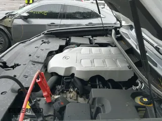 ✅ 2021 Lexus GX 460 Premium • VIN: JTJAM7BX6M5289581 • Lot: 42594753. Wystawiony na IAAI z przebiegiem 47 587 mil. Bezpłatny archiwum sprzedaży aukcyjnych z USA i szczegółowy raport historii pojazdu na DreamBid. Zdjęcie 20.