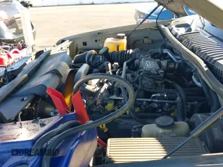 ✅ 2004 Ford Explorer XLT • VIN: 1FMDU63W14UA45340 • Лот: 41384597. Опубликован ранее на IAAI с пробегом 235 447 миль. Бесплатный доступ к архиву аукционных продаж из США и подробный отчёт об истории автомобиля на DreamBid. Изображение 14.