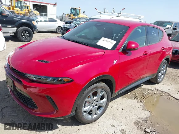 ✅ 2024 Dodge Hornet R/T • VIN: ZACPDFCW3R3A33871 • Lot: 41698700. Wystawiony na IAAI z przebiegiem 4 103 mil. Bezpłatny archiwum sprzedaży aukcyjnych z USA i szczegółowy raport historii pojazdu na DreamBid. Zdjęcie 2.