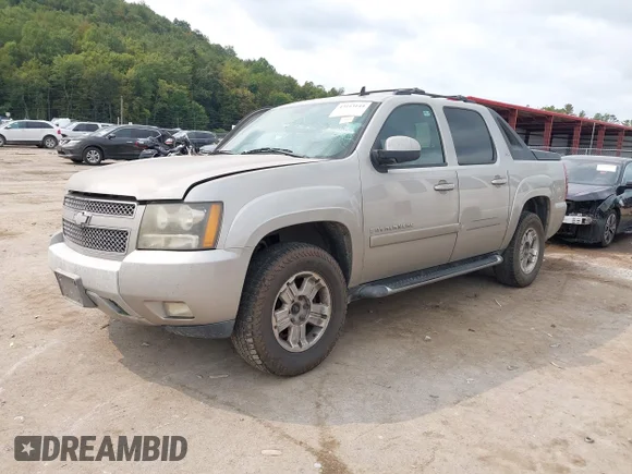 ✅ 2009 Chevrolet Avalanche 1LT • VIN: 3GNFK22009G148534 • Lot: 43143144. Listed on IAAI with 227,663 mi. Free auction sales archive from the USA and detailed vehicle history report at DreamBid. Image 2.