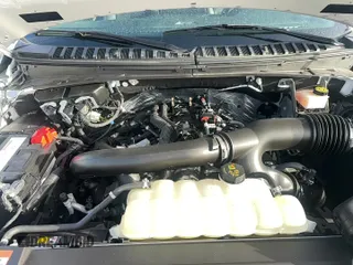 ✅ 2024 Ford Expedition Max XLT • VIN: 1FMJK1J89REA58483 • Lot: 85480015. Wystawiony na Copart z przebiegiem 12 994 mil. Bezpłatny archiwum sprzedaży aukcyjnych z USA i szczegółowy raport historii pojazdu na DreamBid. Zdjęcie 11.