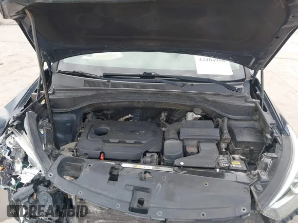✅ 2017 Hyundai Santa Fe 2.4L • VIN: 5NMZU3LB5HH013137 • Lot: 44404958. Wystawiony na IAAI z przebiegiem 143 471 mil. Bezpłatny archiwum sprzedaży aukcyjnych z USA i szczegółowy raport historii pojazdu na DreamBid. Zdjęcie 10.