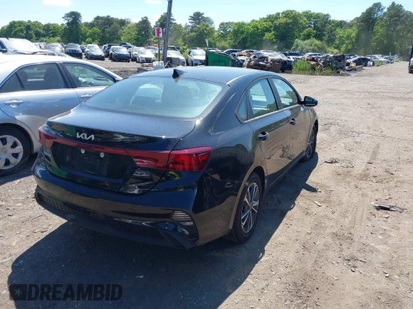 ✅ 2023 Kia Forte LXS • VIN: 3KPF24AD7PE694684 • Lot: 45274969. Wystawiony na IAAI z przebiegiem 80 679 mil. Bezpłatny archiwum sprzedaży aukcyjnych z USA i szczegółowy raport historii pojazdu na DreamBid. Zdjęcie 4.